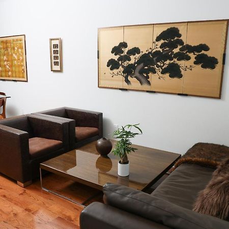 Peaceful Zen Getaway In The City 필라델피아 외부 사진